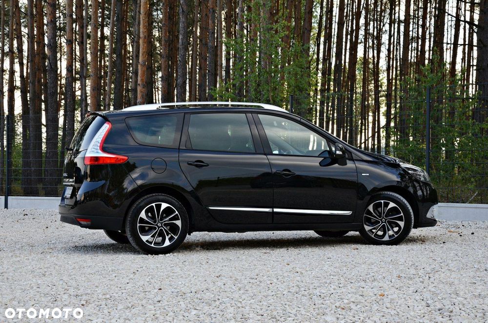 Renault Grand Scenic - 25