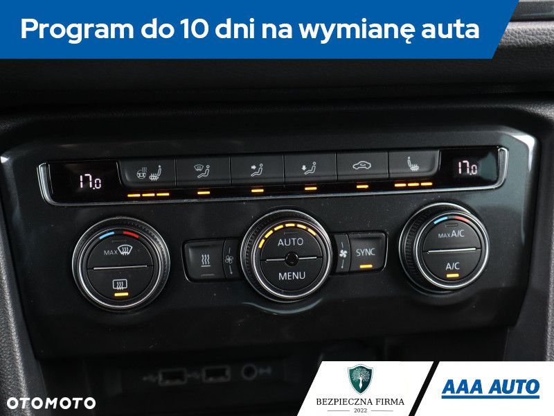 Volkswagen Tiguan - 20
