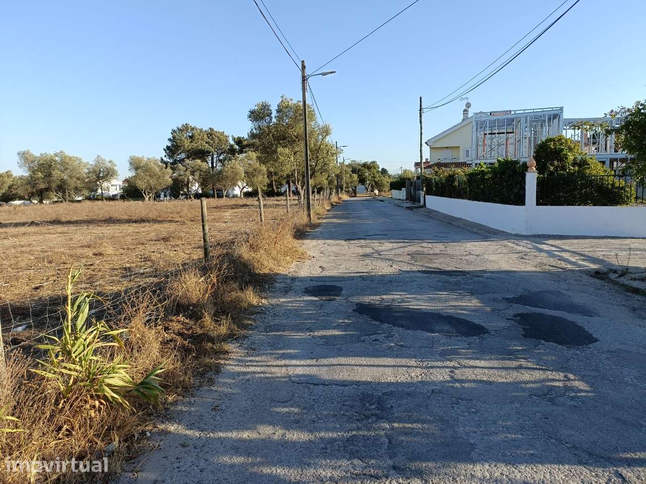 Terreno urbano em Alhos Vedros com 14.000 m² - Grande imagem: 2/14