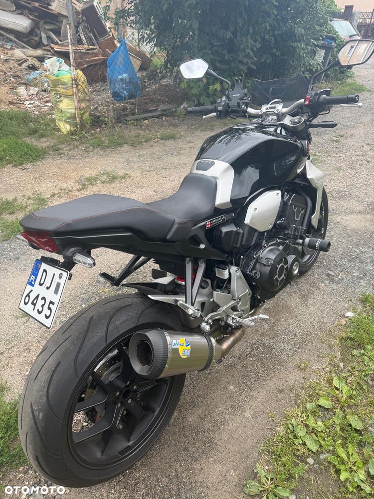 Honda CB - 1