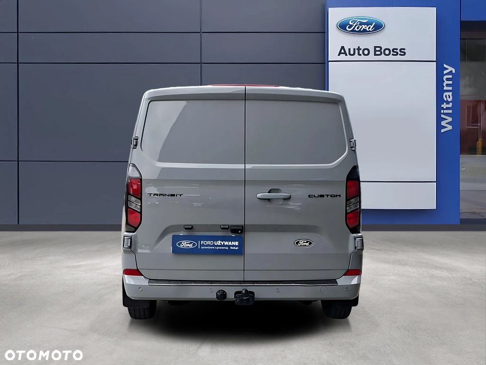 Ford CUSTOM - 4