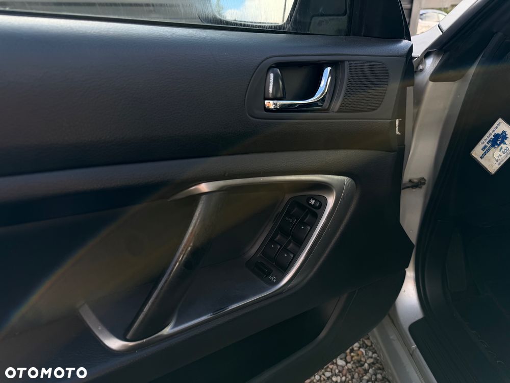 Subaru Legacy 2.5i Automatik Comfort - 25