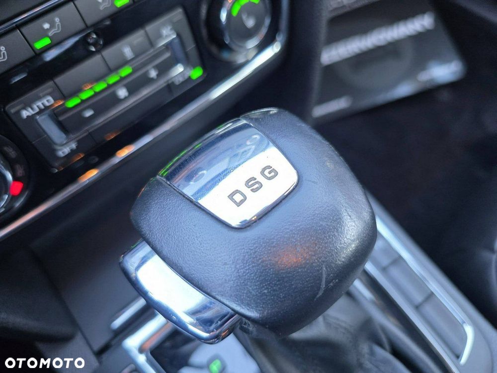 Skoda Superb 1.8 TSI DSG Elegance - 25