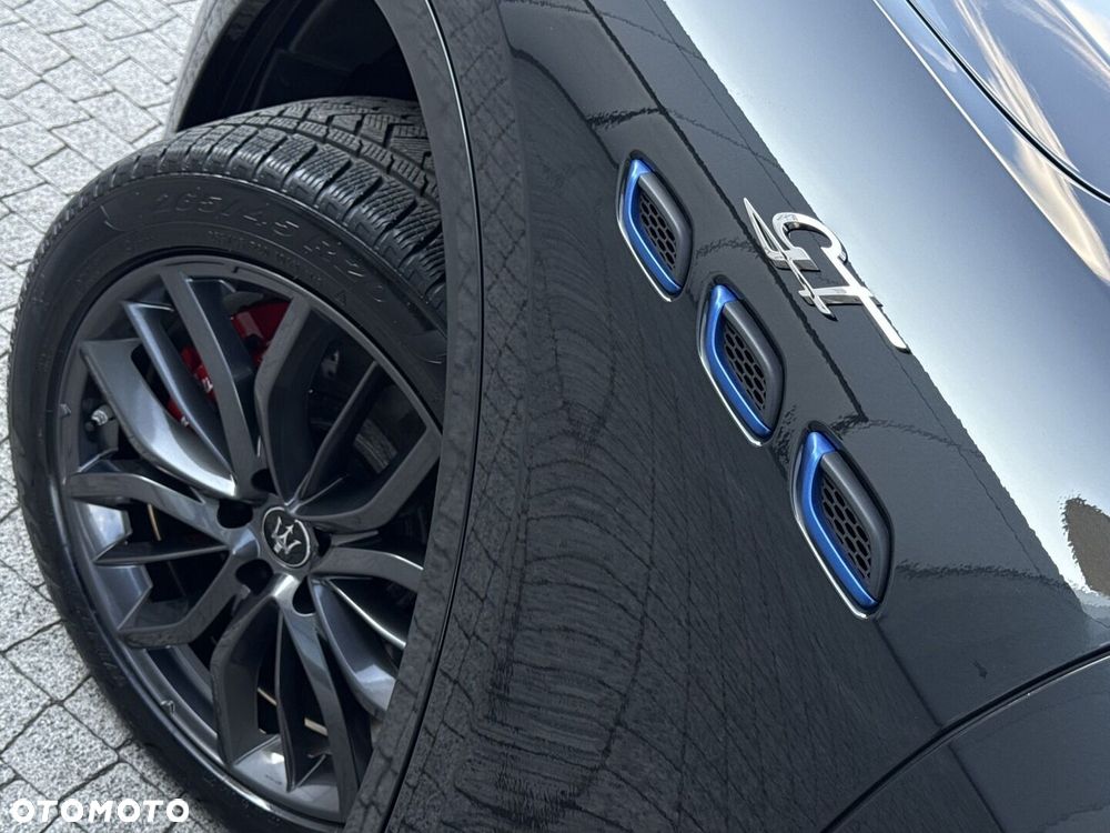 Maserati Levante - 12