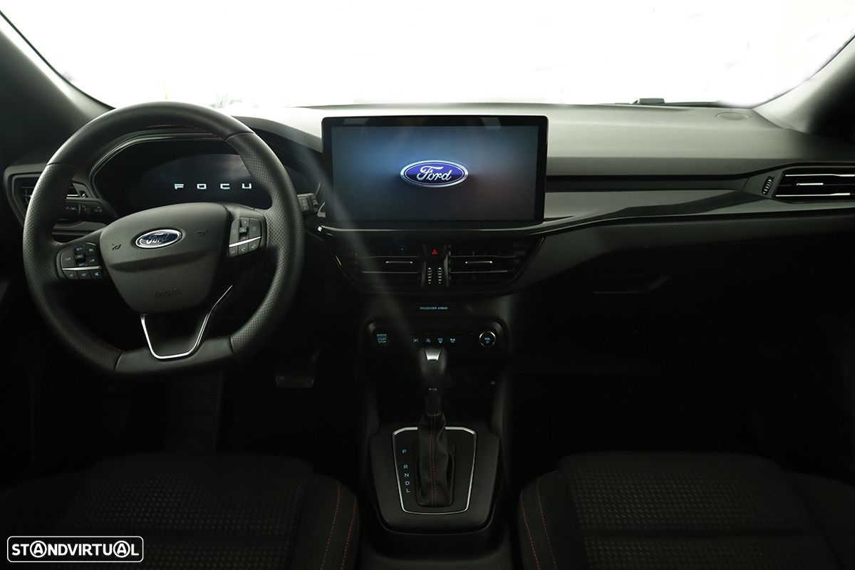 Ford Focus - 8