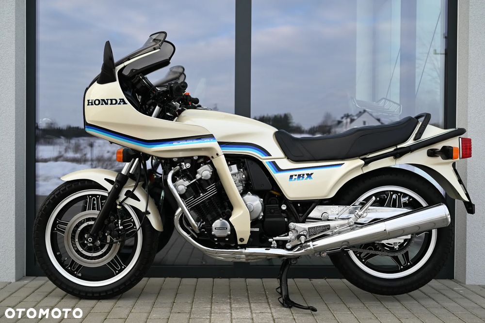 Honda CBX - 3