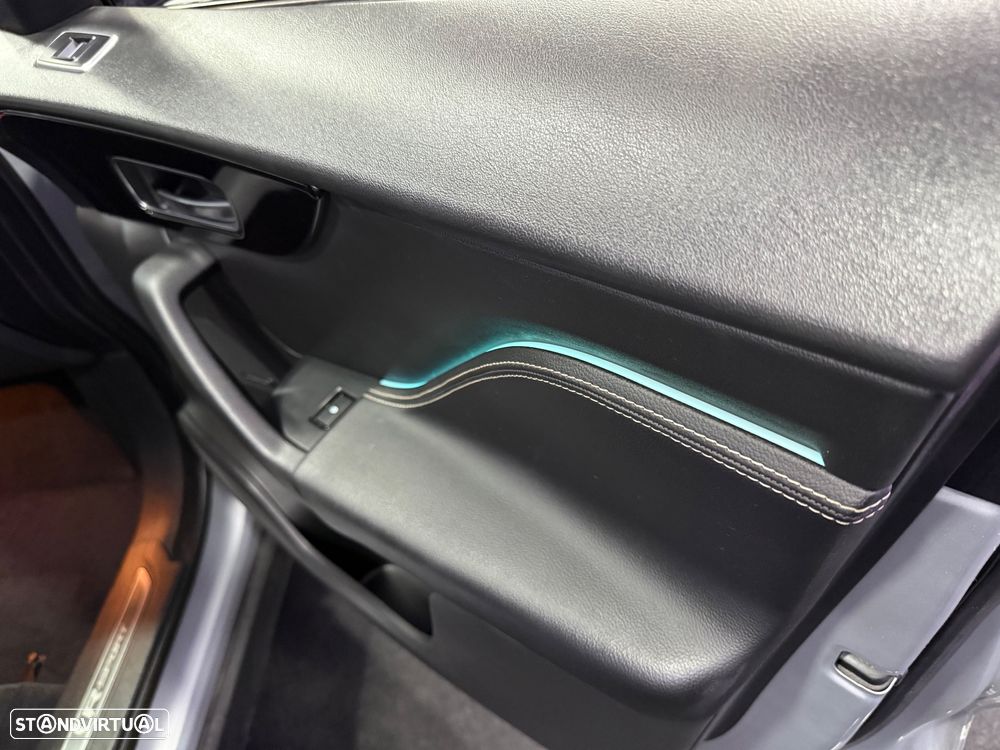 Jaguar F-Pace 20d Aut. R-Sport - 17
