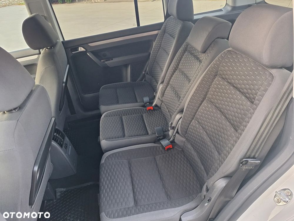 Volkswagen Touran 1.4 TSI Highline DSG - 16