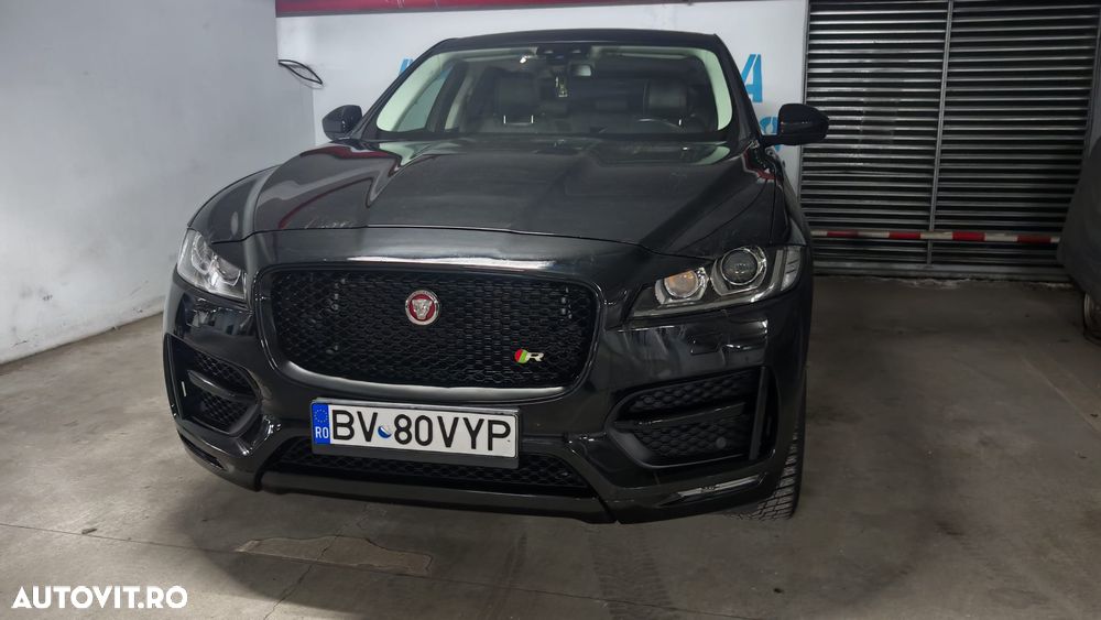 Jaguar F-Pace 25d AWD R-Sport - 6