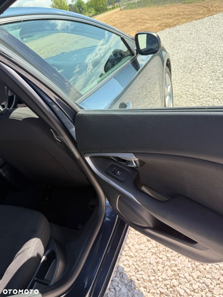 Volvo V40 D2 Kinetic - 21