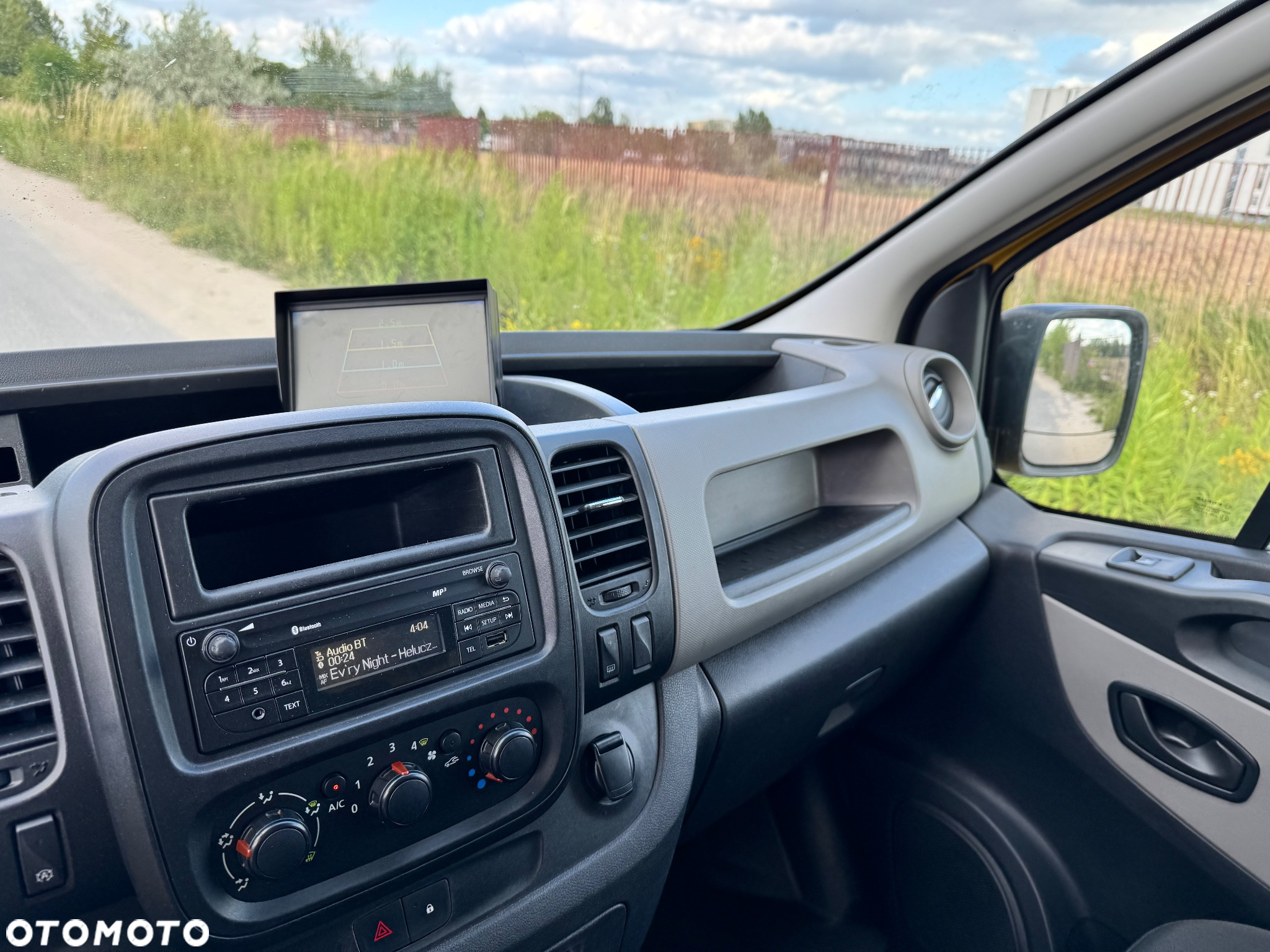 Renault Trafic - 32