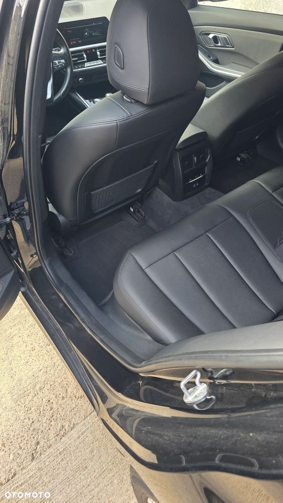 BMW Seria 3 318d MHEV Business Edition - 18