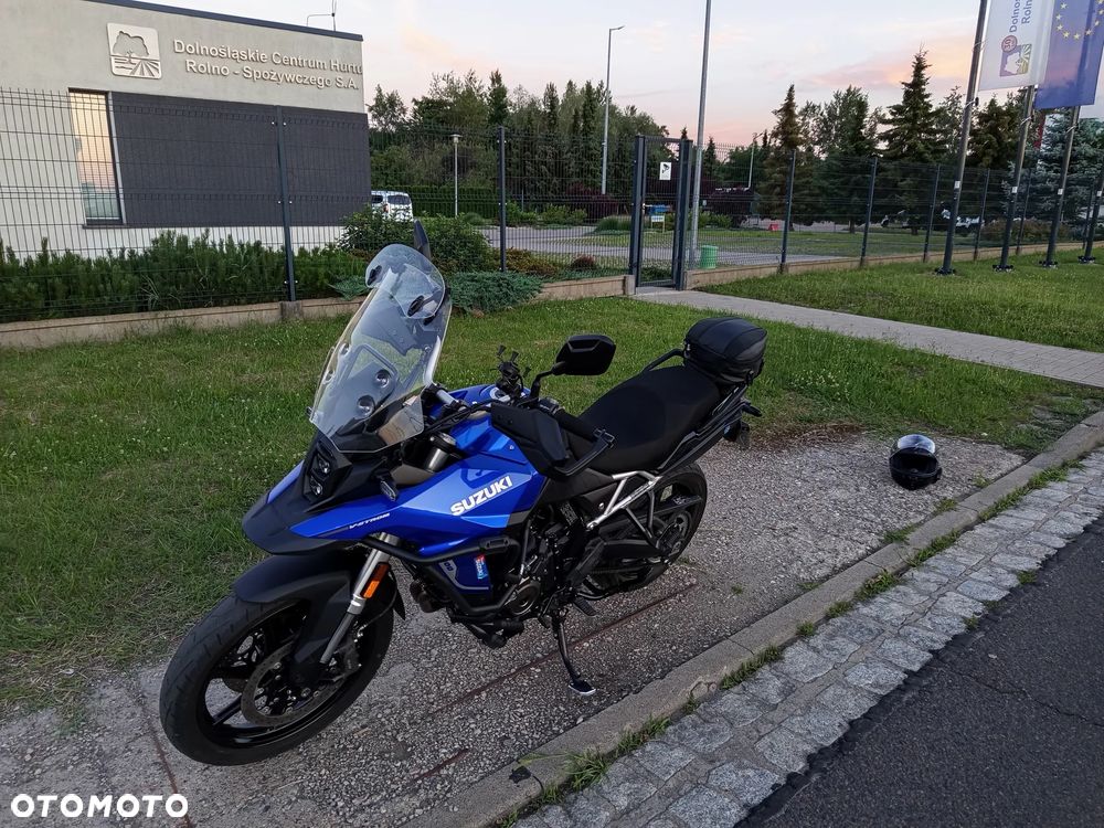Suzuki V-STROM - 8