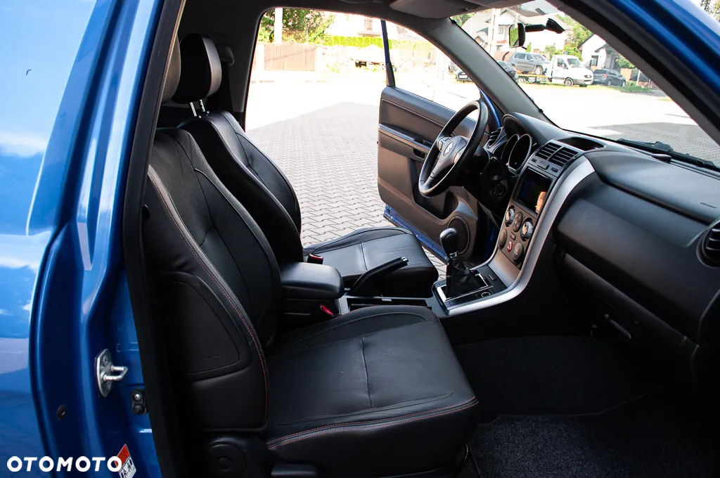 Suzuki Grand Vitara 1.6 De luxe - 26