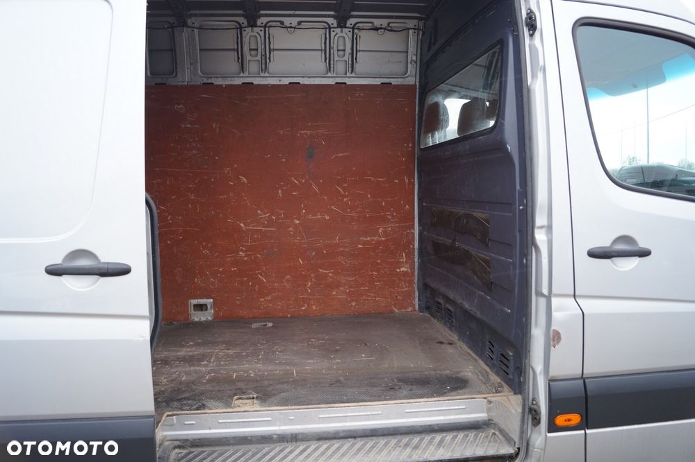 Volkswagen Crafter - 21