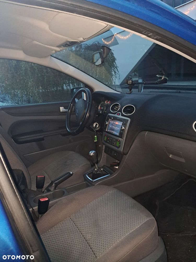 Ford Focus 1.6 Ambiente - 6