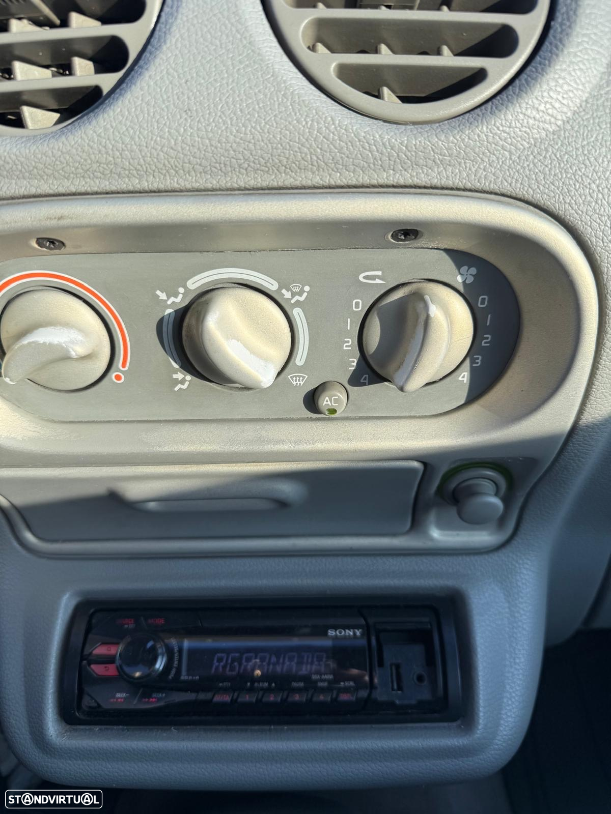 Renault Twingo 1.2 16V Dynamique - 7
