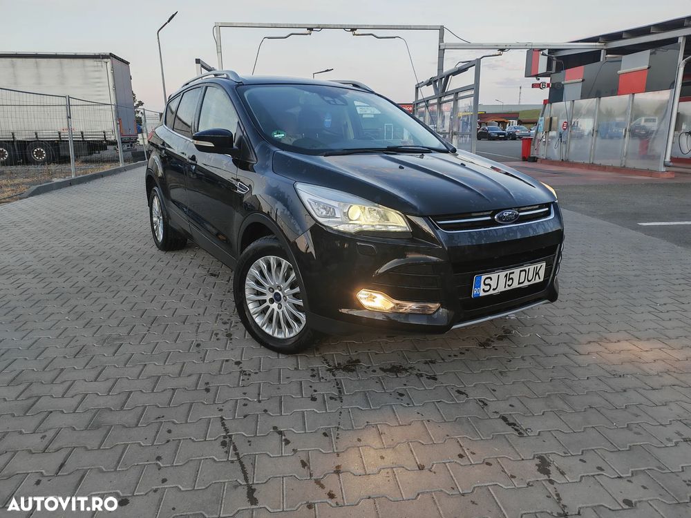 Ford Kuga 2.0 TDCi 4x4 Aut. Titanium - 2