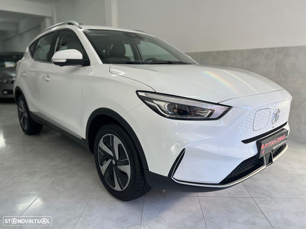 MG ZS EV 72.6 kWh Luxury - 9