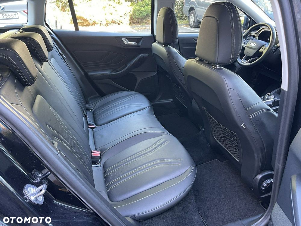 Ford Focus - 28