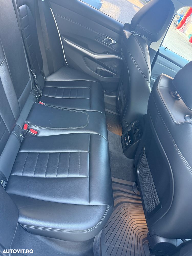 BMW 3 Series 2019 — imagine 7