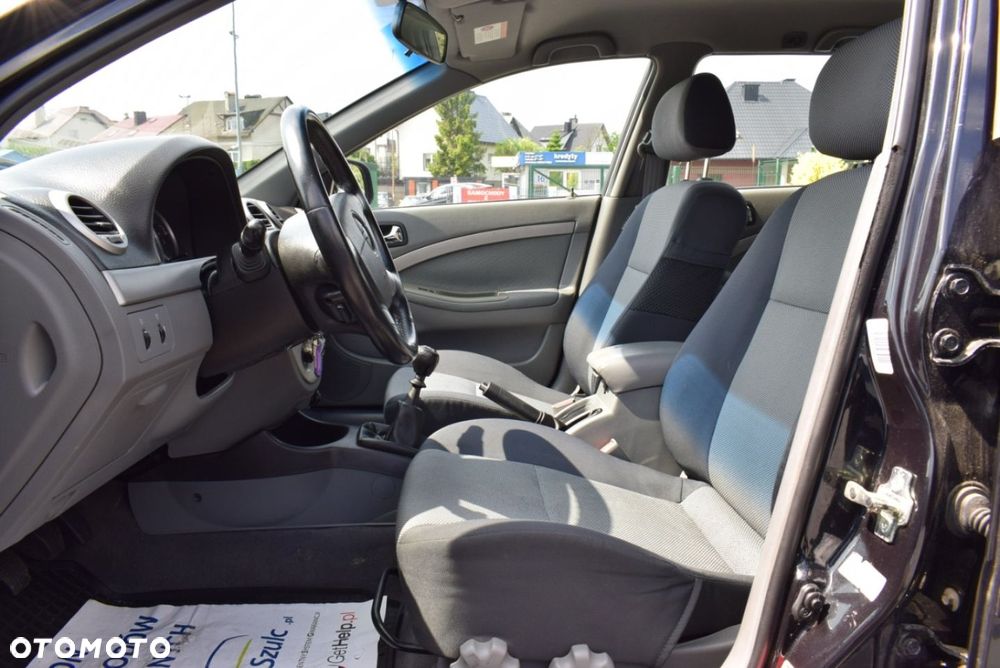 Chevrolet Nubira - 17