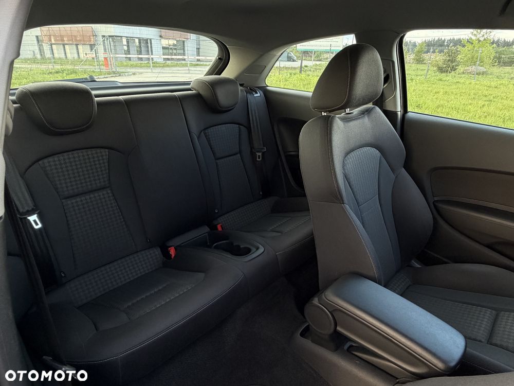 Audi A1 3-drzwiowe 1.6 TDI Ambition - 12
