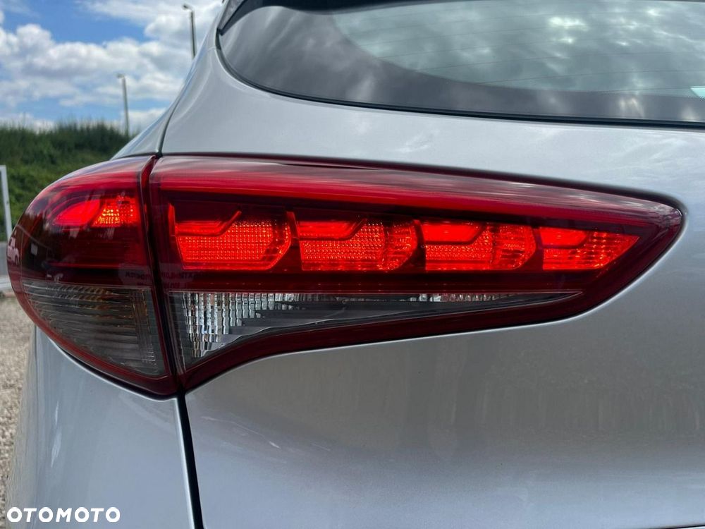 Hyundai Tucson 1.7 CRDI BlueDrive Comfort 2WD DCT - 20