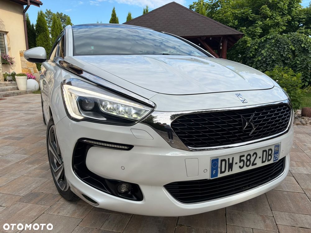 DS Automobiles DS 5 - 10