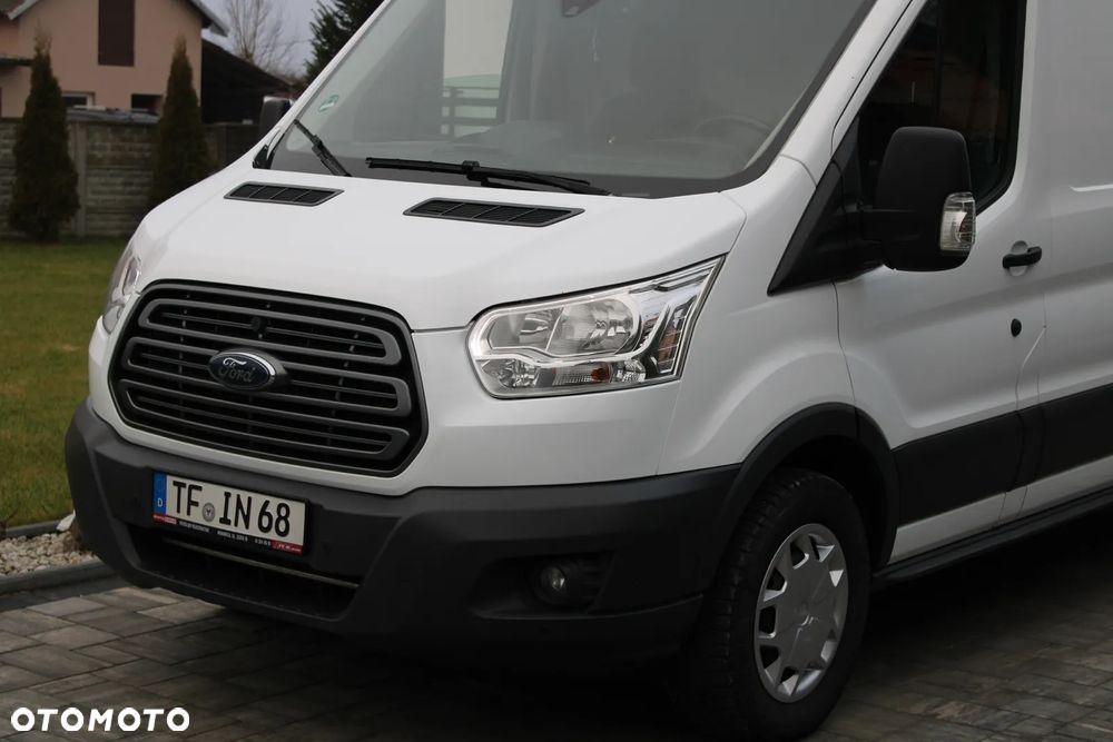Ford Transit - 12