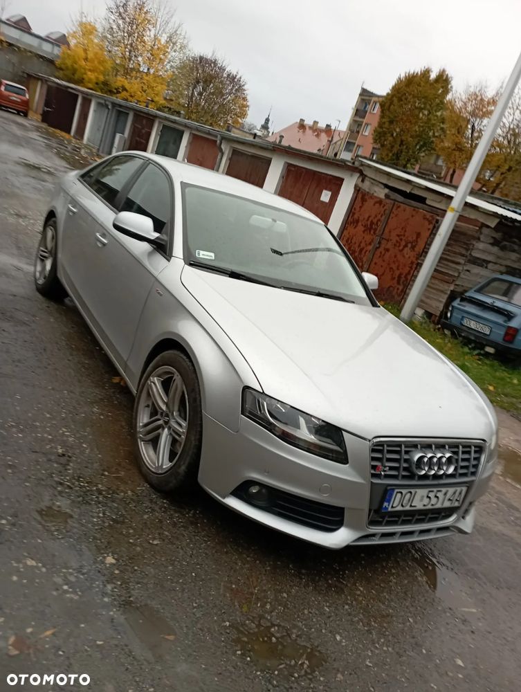 Audi A4 Limousine - 6