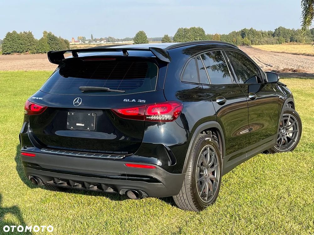 Mercedes-Benz GLA - 5