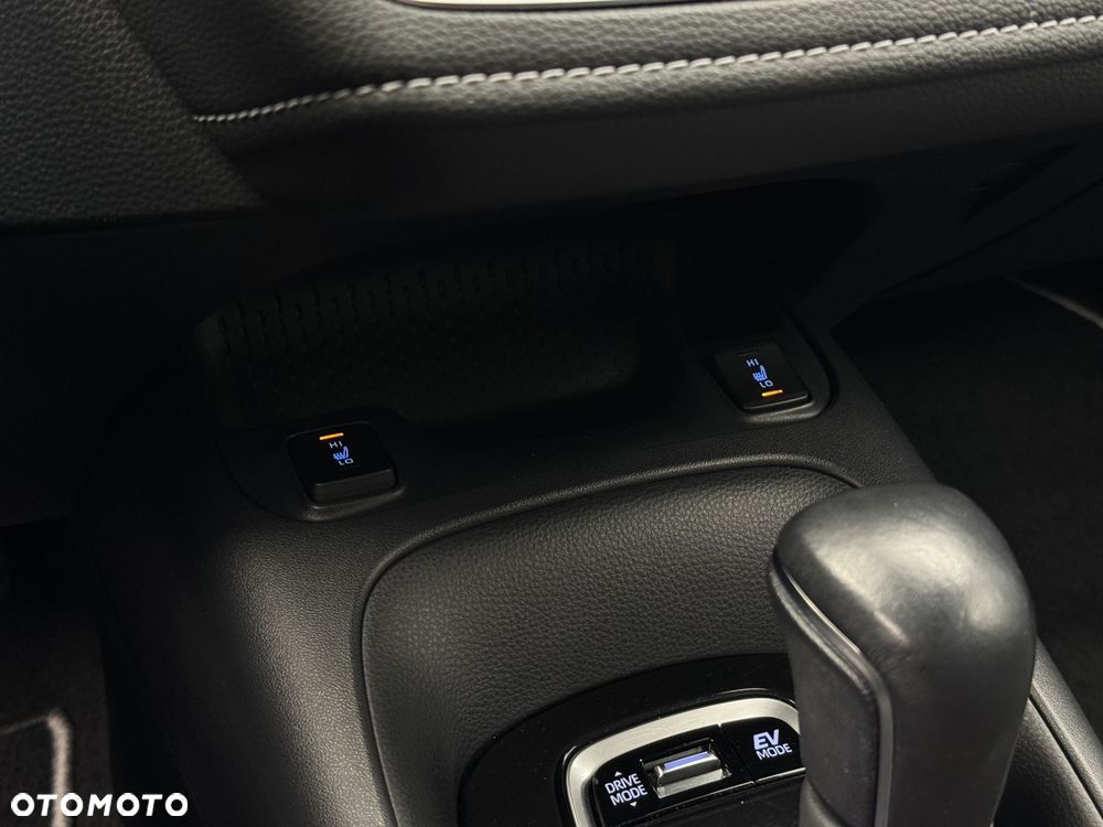 Toyota Corolla 2.0 Hybrid Comfort - 27