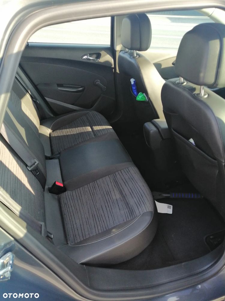 Opel Astra 1.4 Turbo Style - 11