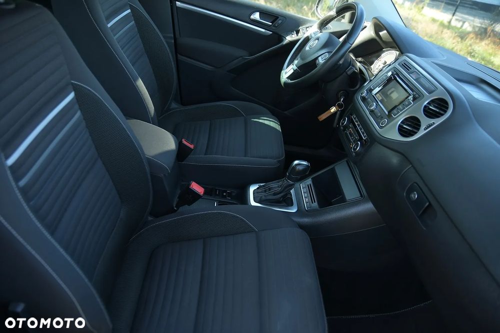 Volkswagen Tiguan 2.0 TDI 4Mot Perfectline R-Style DSG - 24