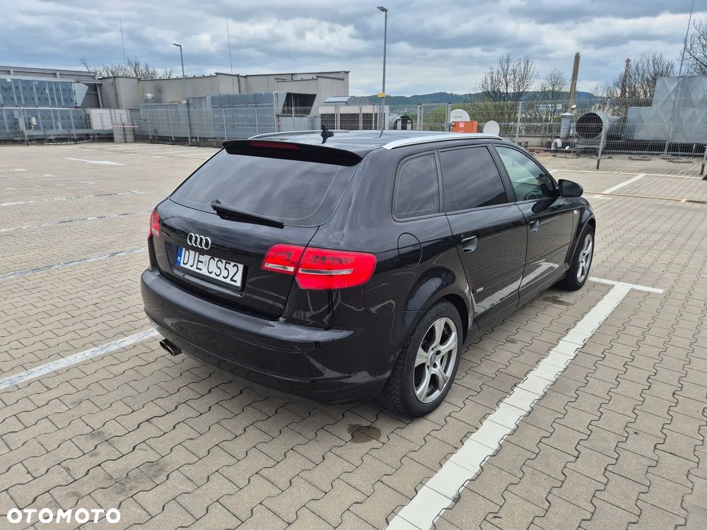 Audi A3 Sportback 2.0 TDI DPF (DSG) S tronic S line Sportpaket plus - 4
