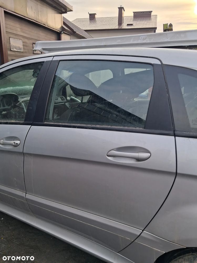 MERCEDES B-KLASA W245 05 761 DRZWI LEWY TYL - 3