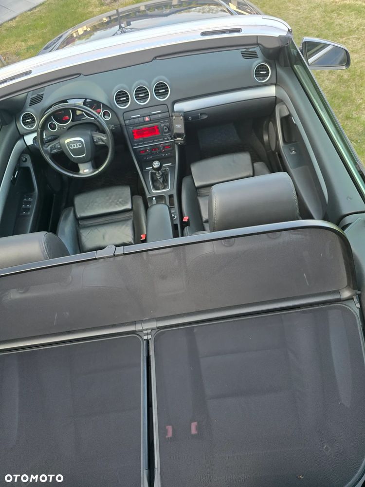 Audi A4 Cabrio 2.0 TDI DPF - 25