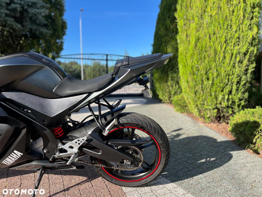 Yamaha YZF - 21
