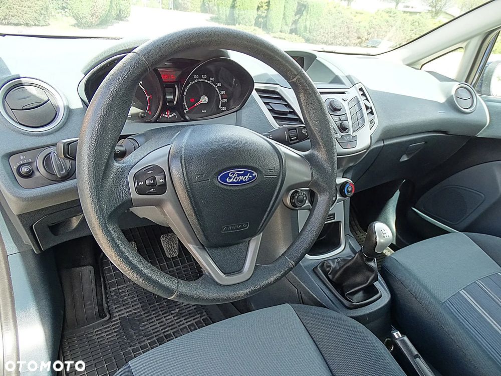Ford Fiesta 1.4 TDCi Ghia - 28