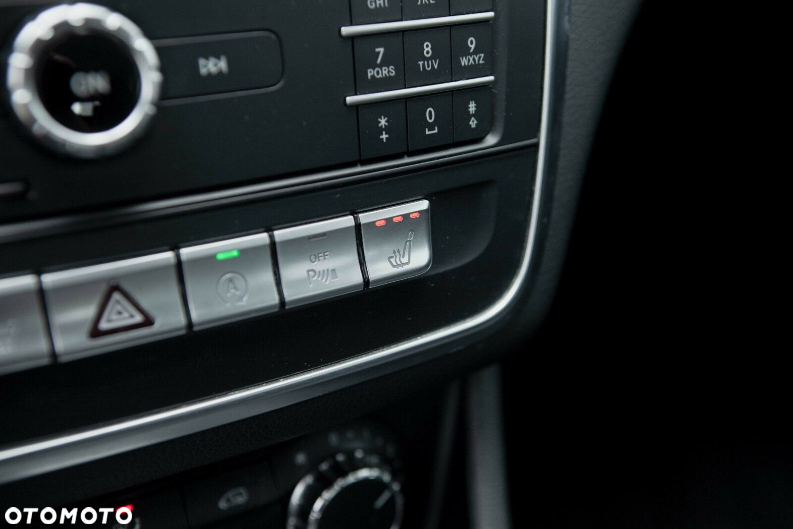 Mercedes-Benz CLA 180 7G-DCT - 29