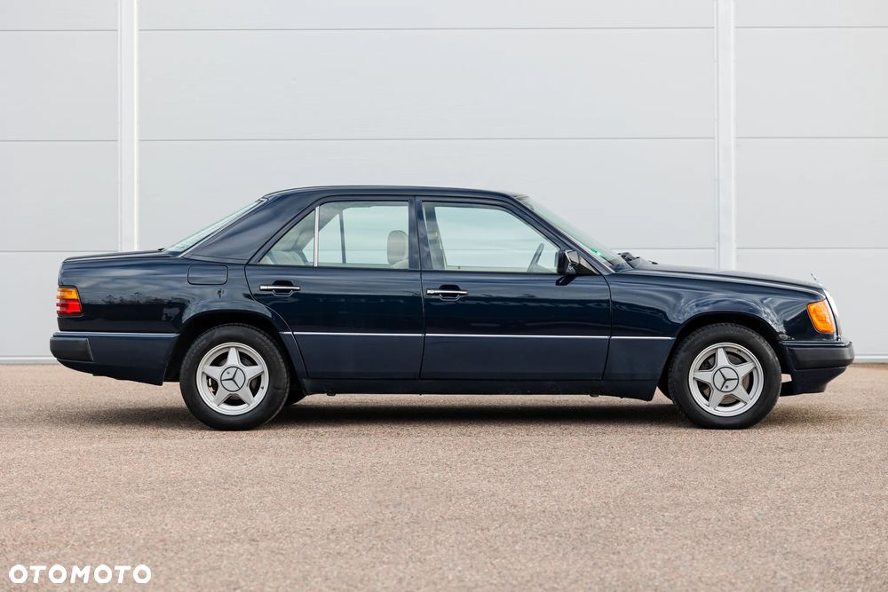 Mercedes-Benz W124 (1984-1993) - 10