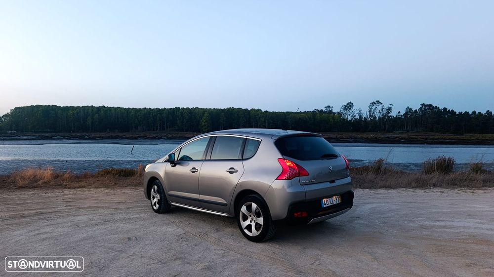 Peugeot 3008 1.6 HDi Sport — fotografia 16