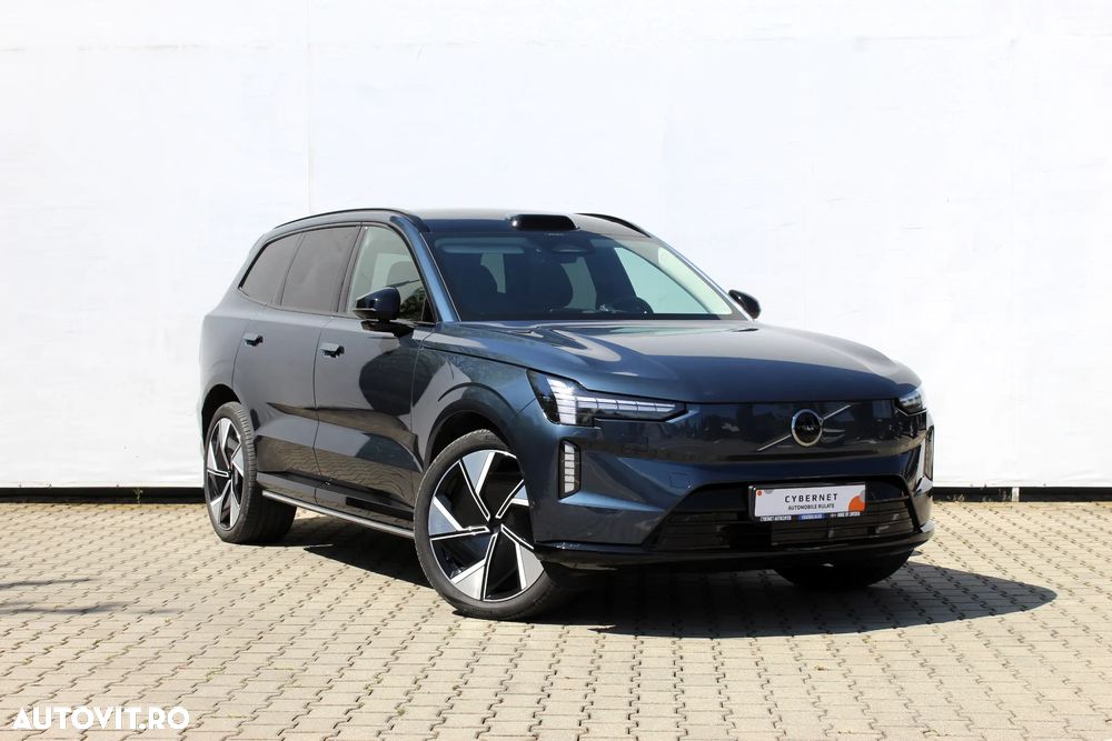 Volvo EX90 - 8