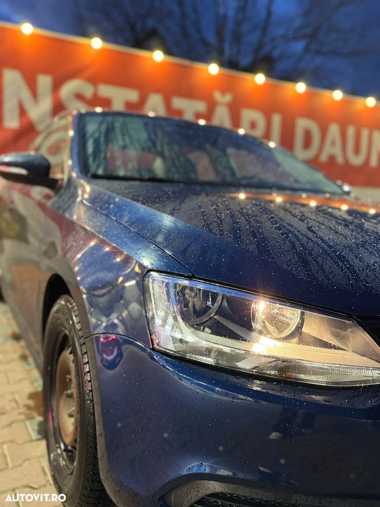 Volkswagen Jetta 2.0 FSI Comfortline Aut - 3