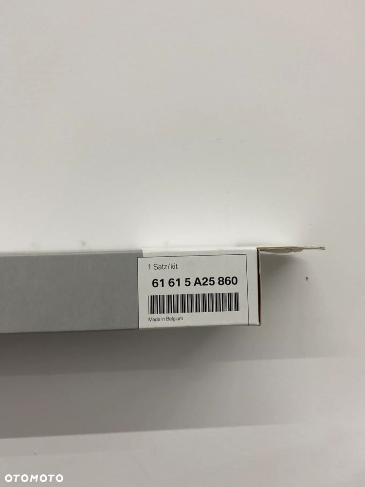 Pióra wycieraczek BMW OEM(nr 61615A25860) - 2