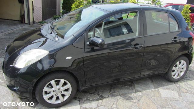 Toyota Yaris 1.3 Luna A/C - 2