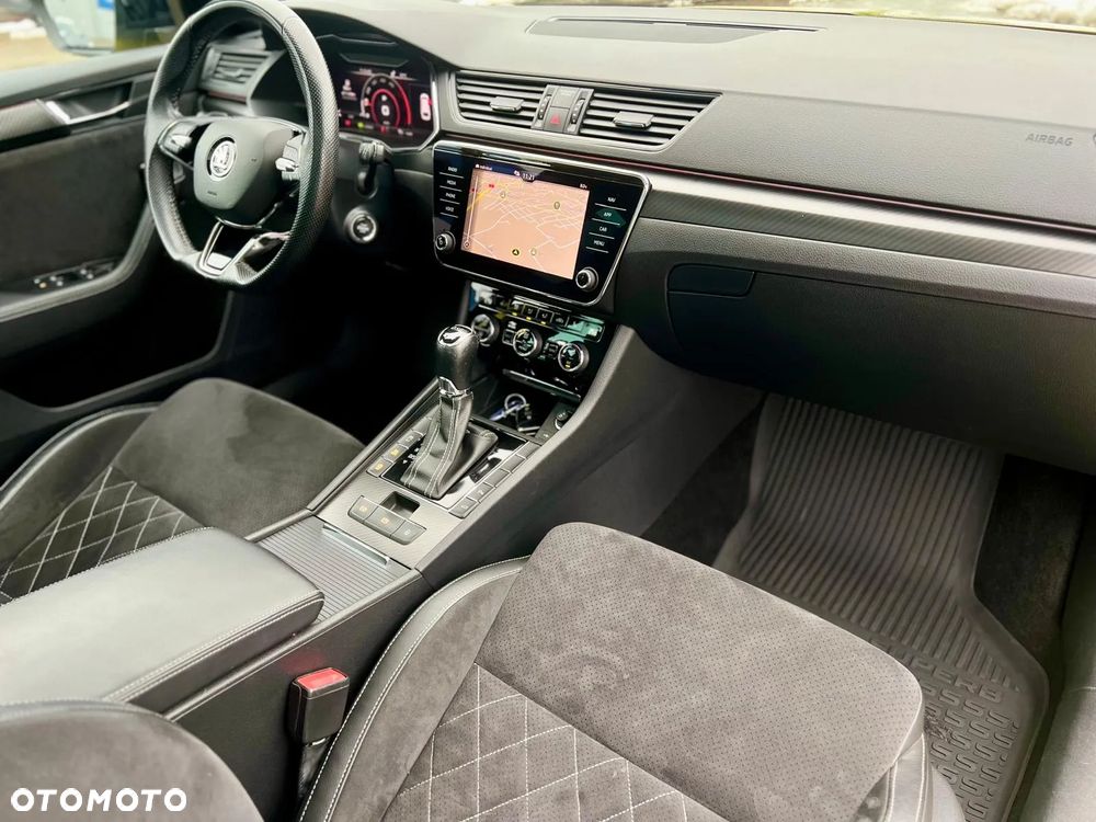 Skoda Superb 2.0 TDI SCR 4x4 Sportline DSG - 29