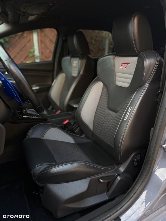 Ford Focus 2.0 TDCi ST mit Leder-Sport-Paket - 7