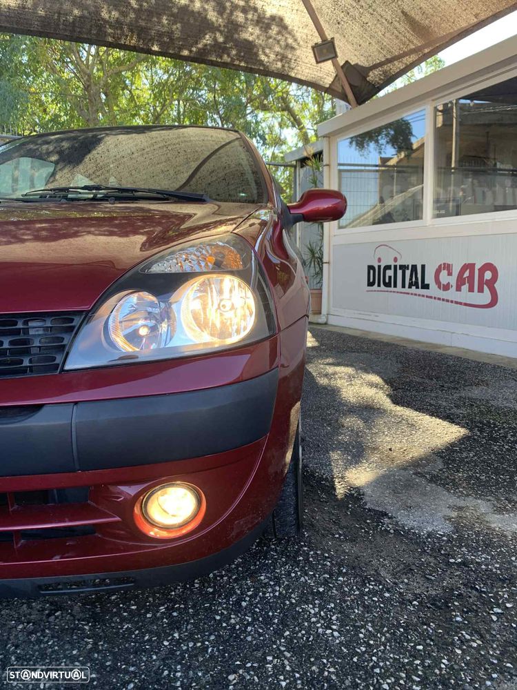 Renault Clio 1.2 16V Confort Privilège - 13